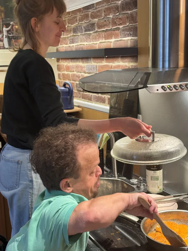 Persönliche Assistenz beim Kochen